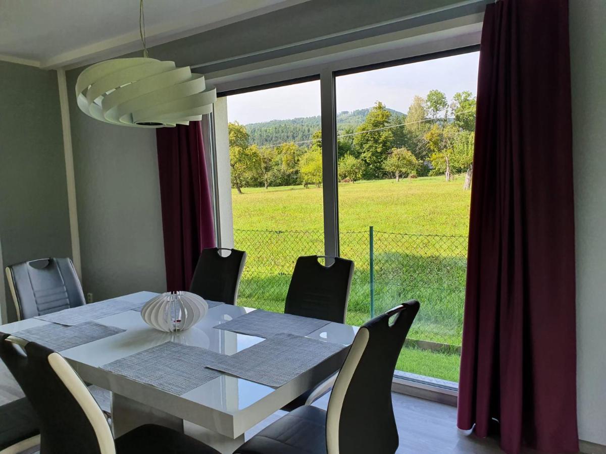 Vila Pod Cernou Horou Roznov pod Radhostem Bagian luar foto